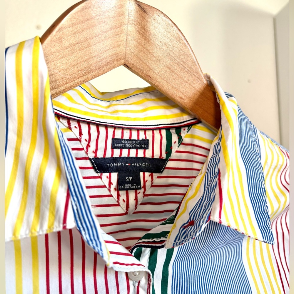 Tommy Hilfiger Primary Color Striped Relaxed Fit Button Down size S - Picture 2 of 4